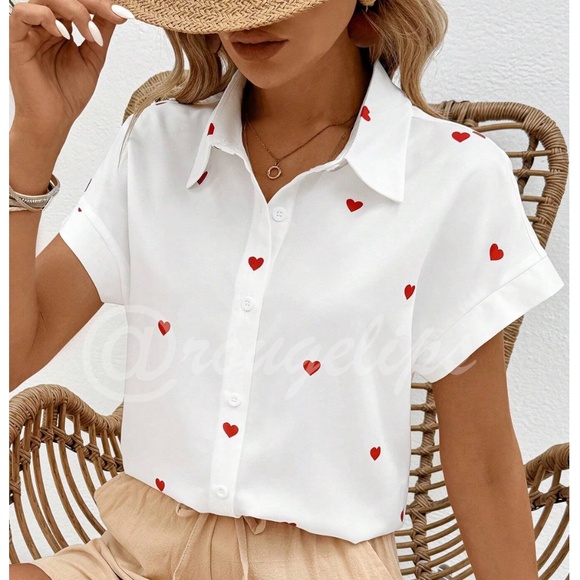 White Casual Shirt Printed Red Hearts Button Down Up Short Sleeve - Picture 1 of 13